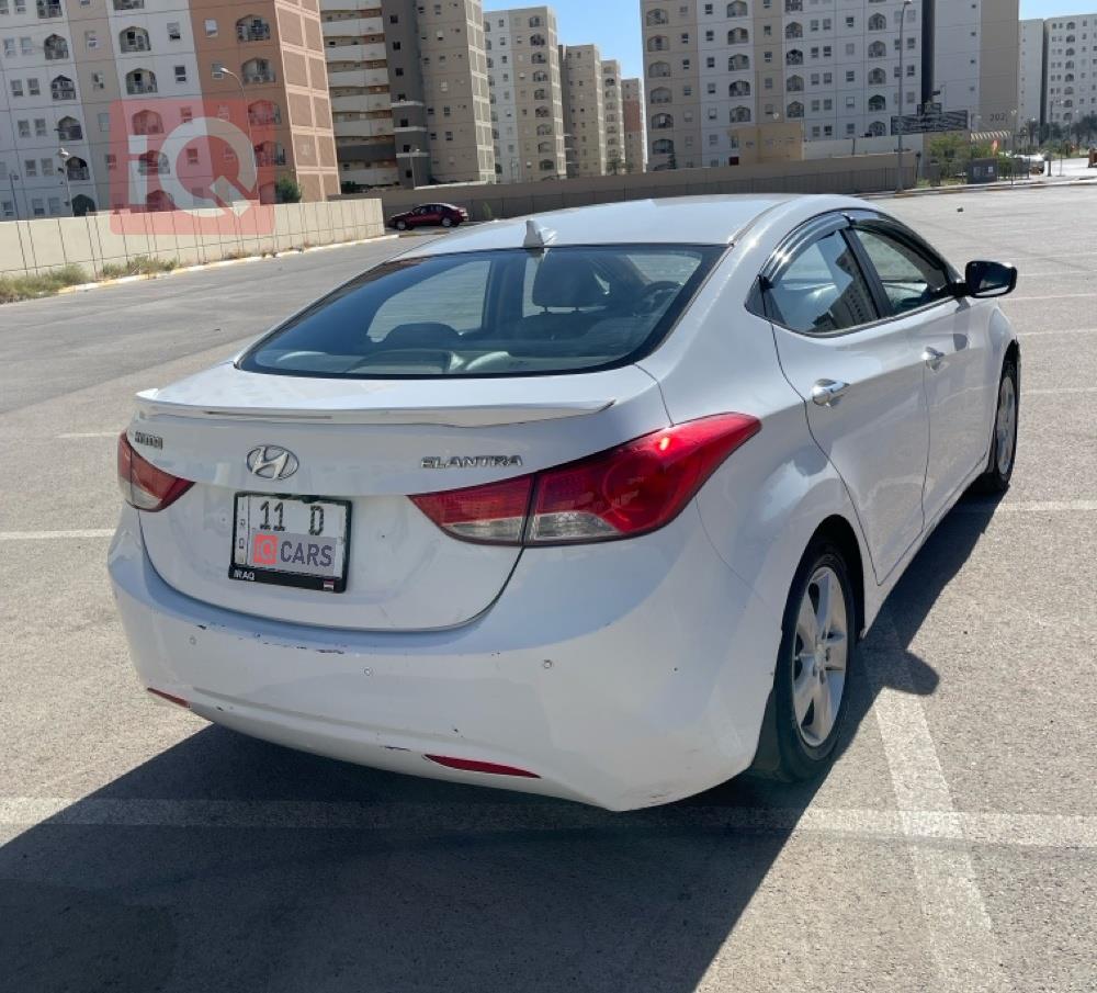 هیوندای ئەلەنترا